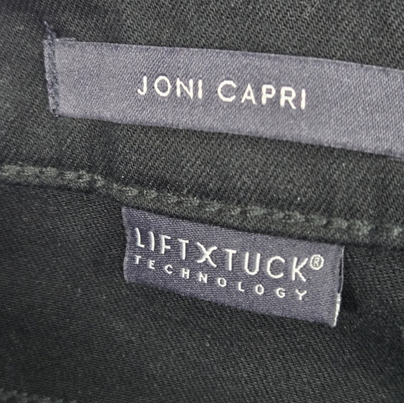 NYDJ Joni Capri MF0S8640 Lift Tuck Technology Relaxed Fit Black Jeans Size 6 - Picture 8 of 12